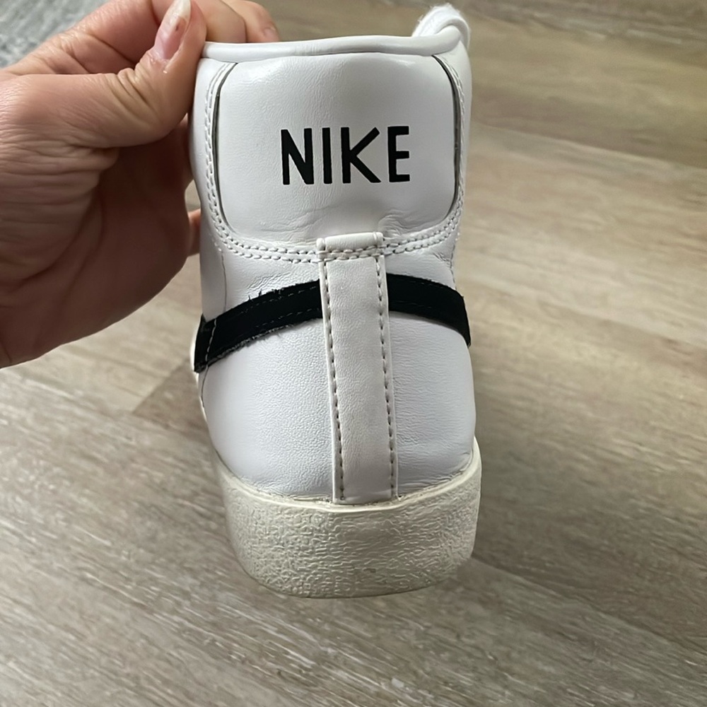 Worn Twice, Once To Homecoming And Once To Birthd… - image 3